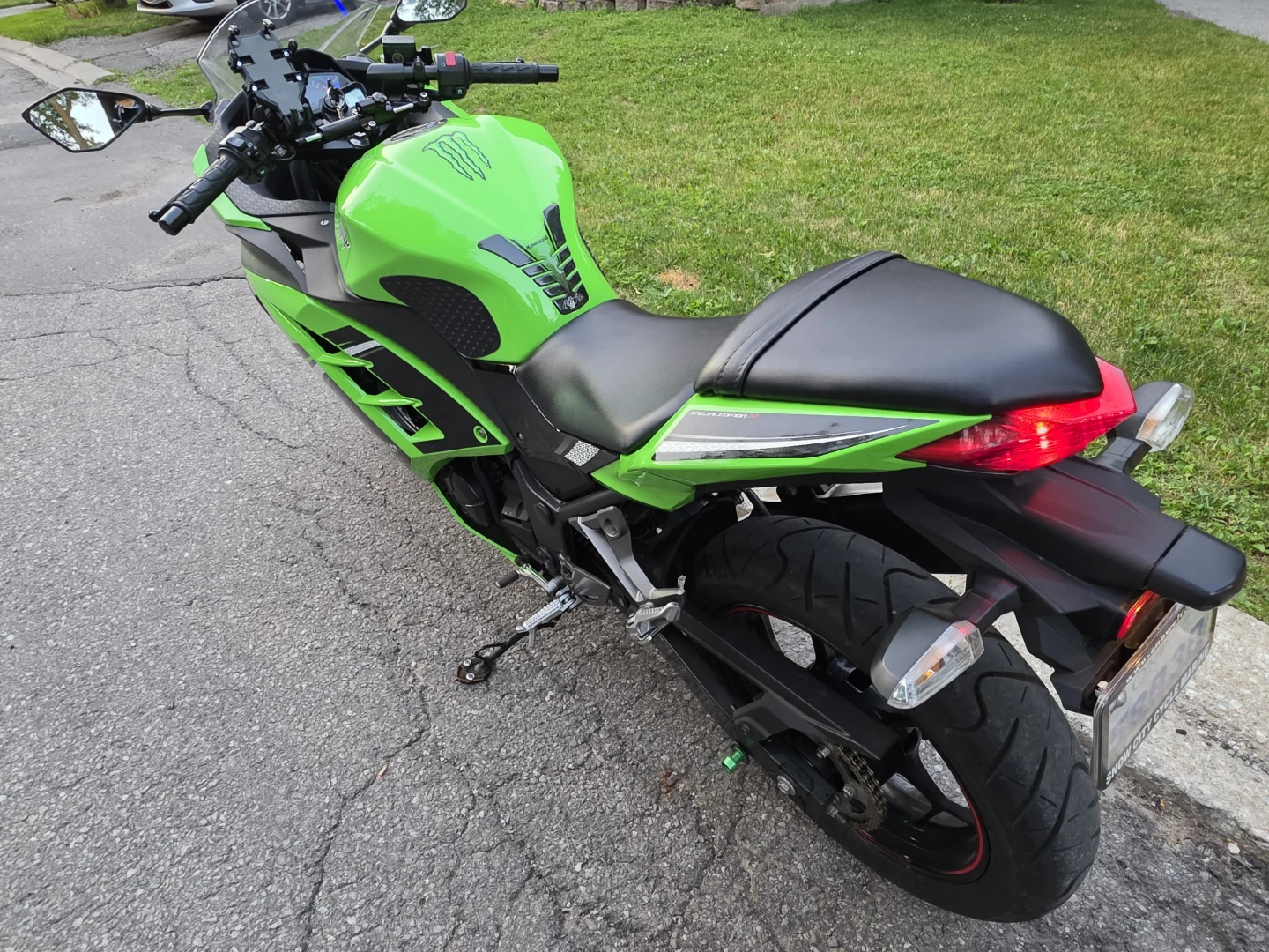Kawasaki Ninja 300 Motorcycle - photo 2