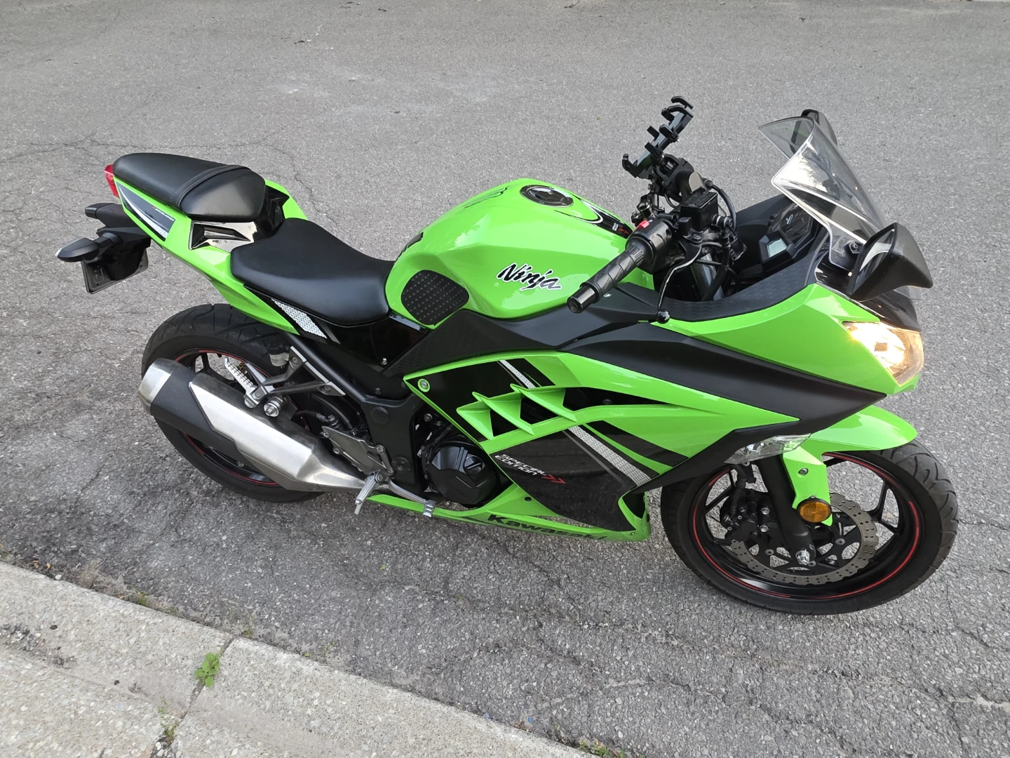 Kawasaki Ninja 300 Motorcycle - photo 5