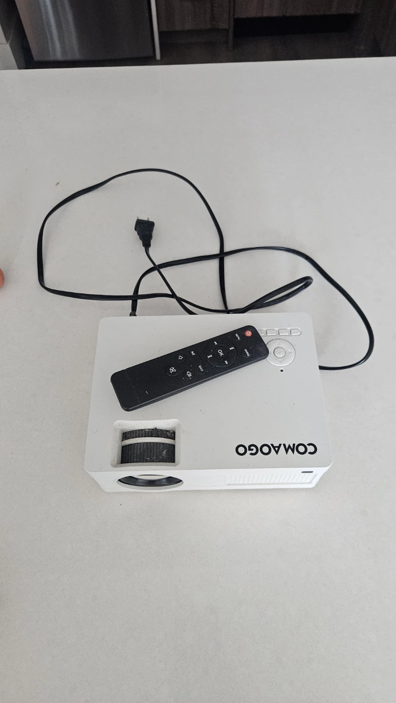 COMAOGO Mini Projector – Full HD 1080P