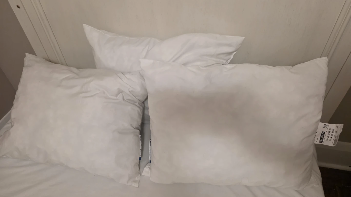 White Double bed with matress. - photo 5