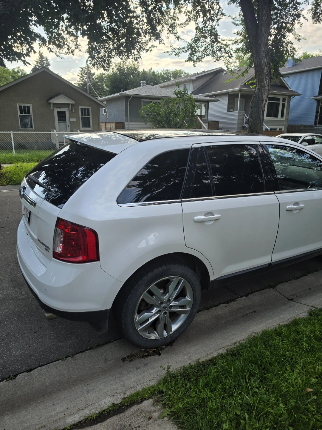 🚗 PRIVATE SALE – 2012 Ford Edge Limited AWD |Excellent Condition - photo 4