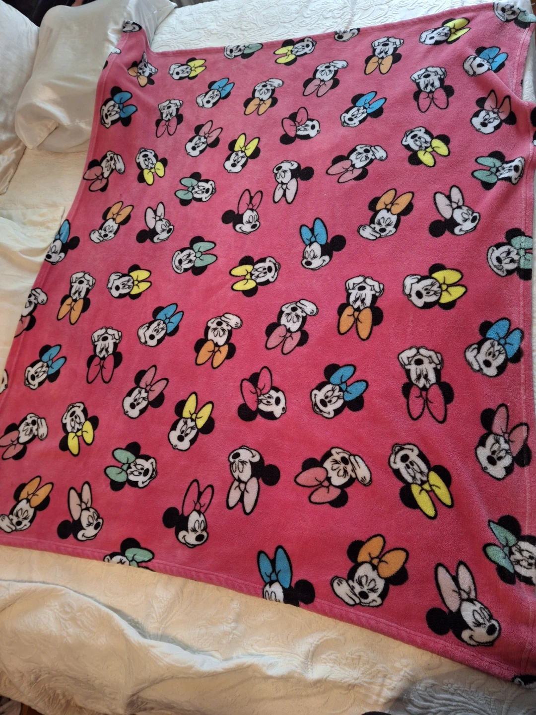 Disney Character Fleece Blankets - photo 4
