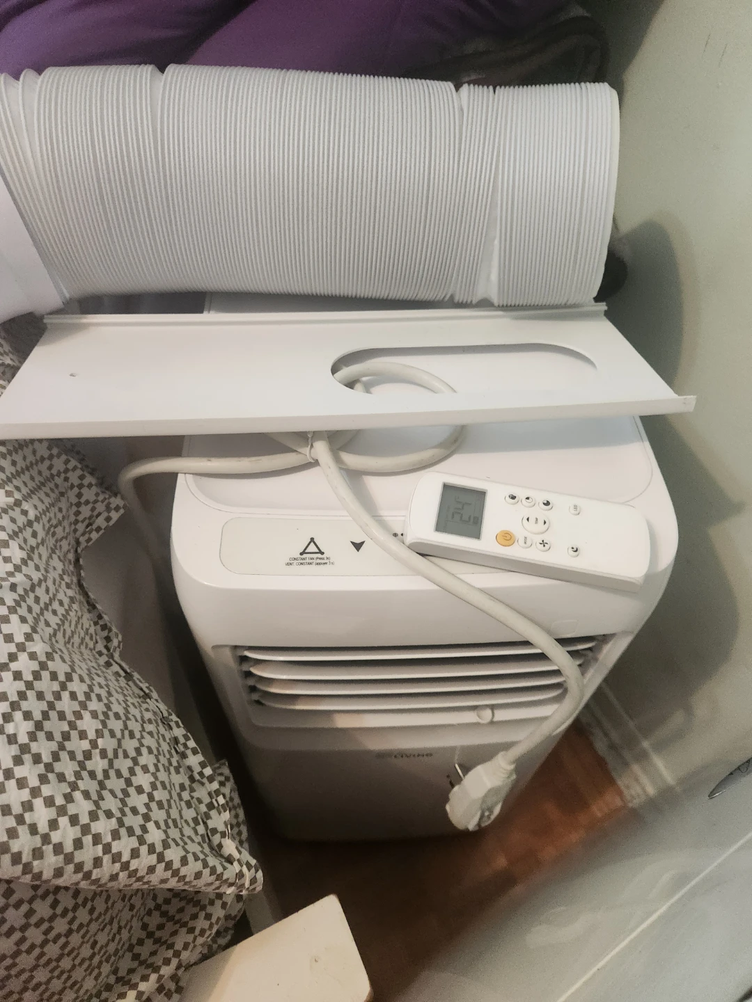 Portable air conditioner