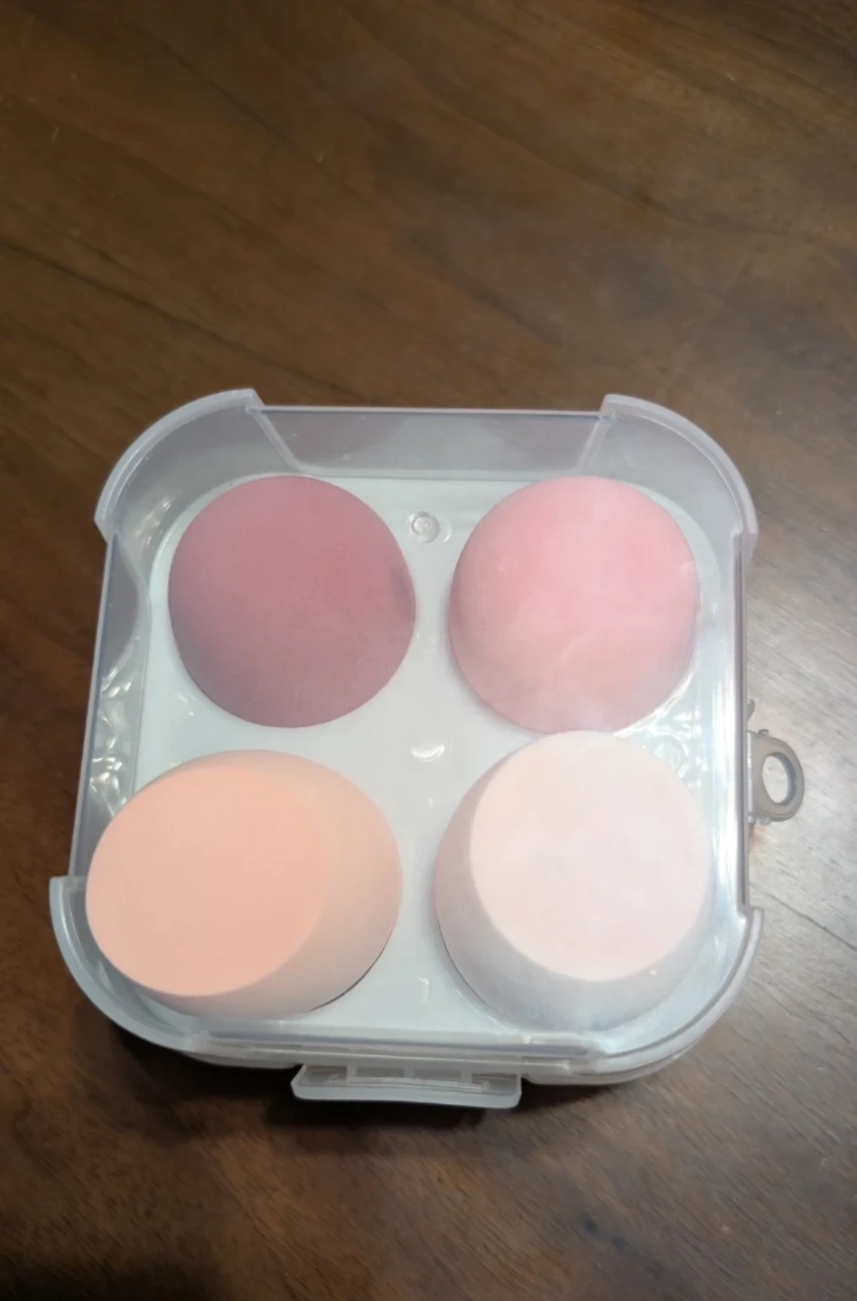 4 Piece Makeup Sponge Set with Case - photo 3