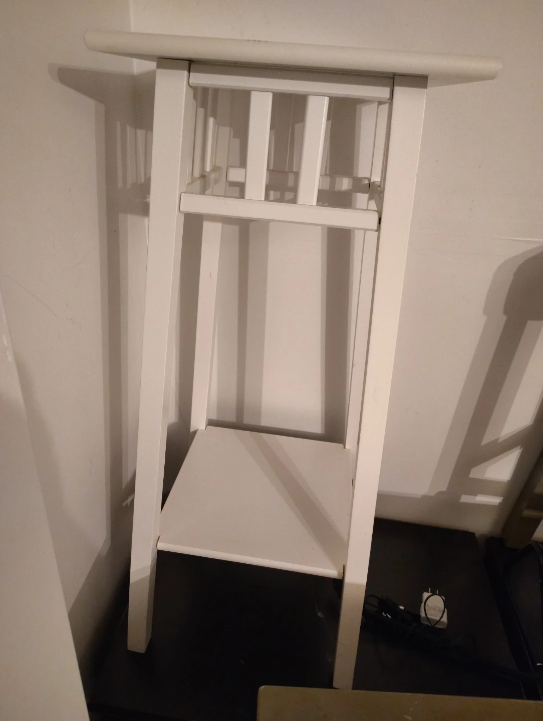 White accent table with shelves