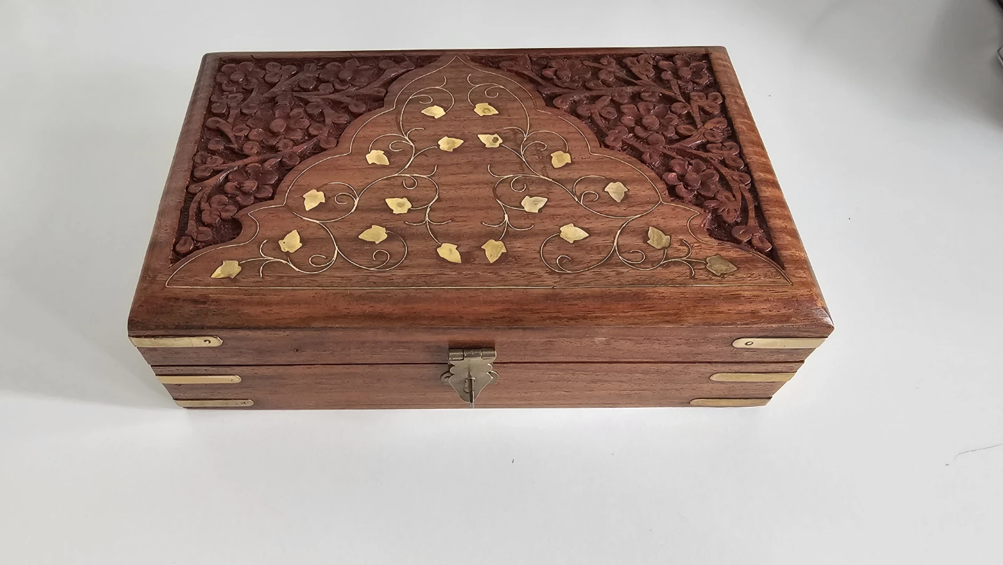 Carved Wooden Trinket Box - photo 2
