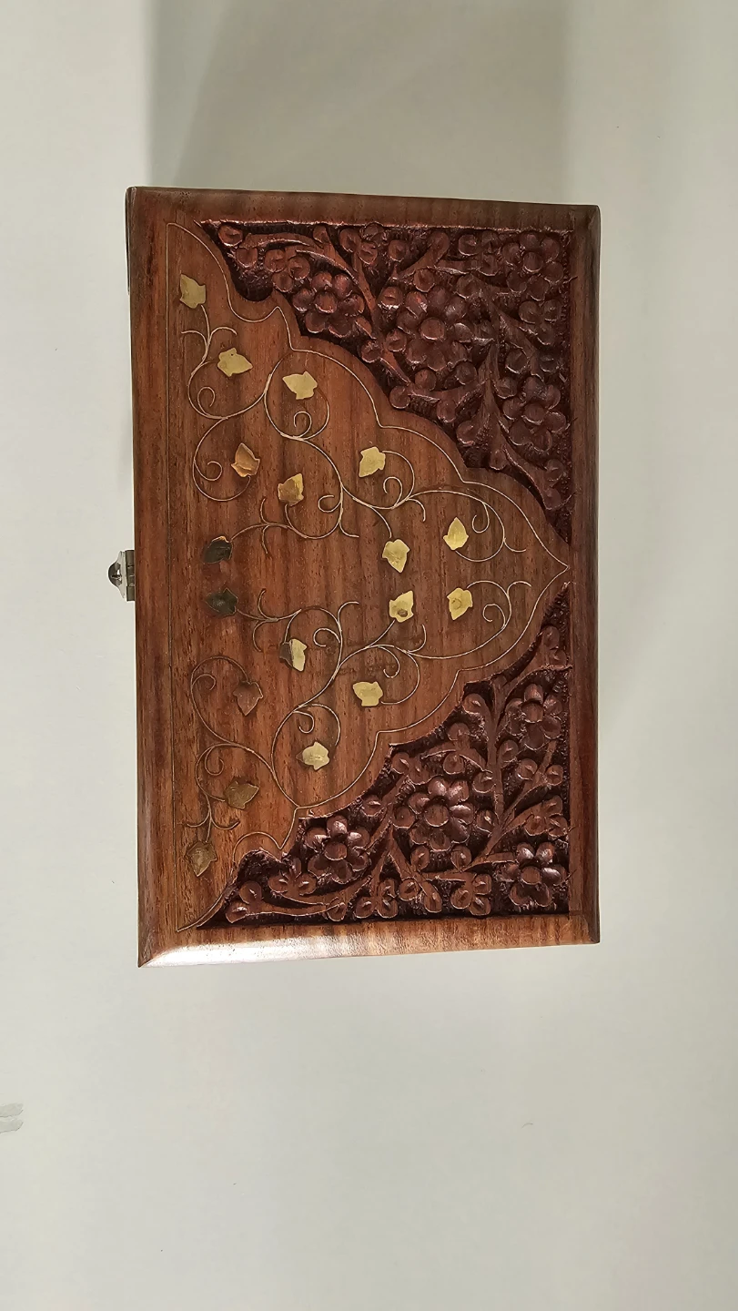 Carved Wooden Trinket Box - photo 4