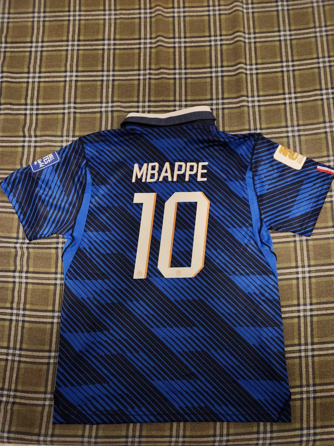 Brand new, Kylian Mbappe #10, France 2026 World Cup kit - photo 2