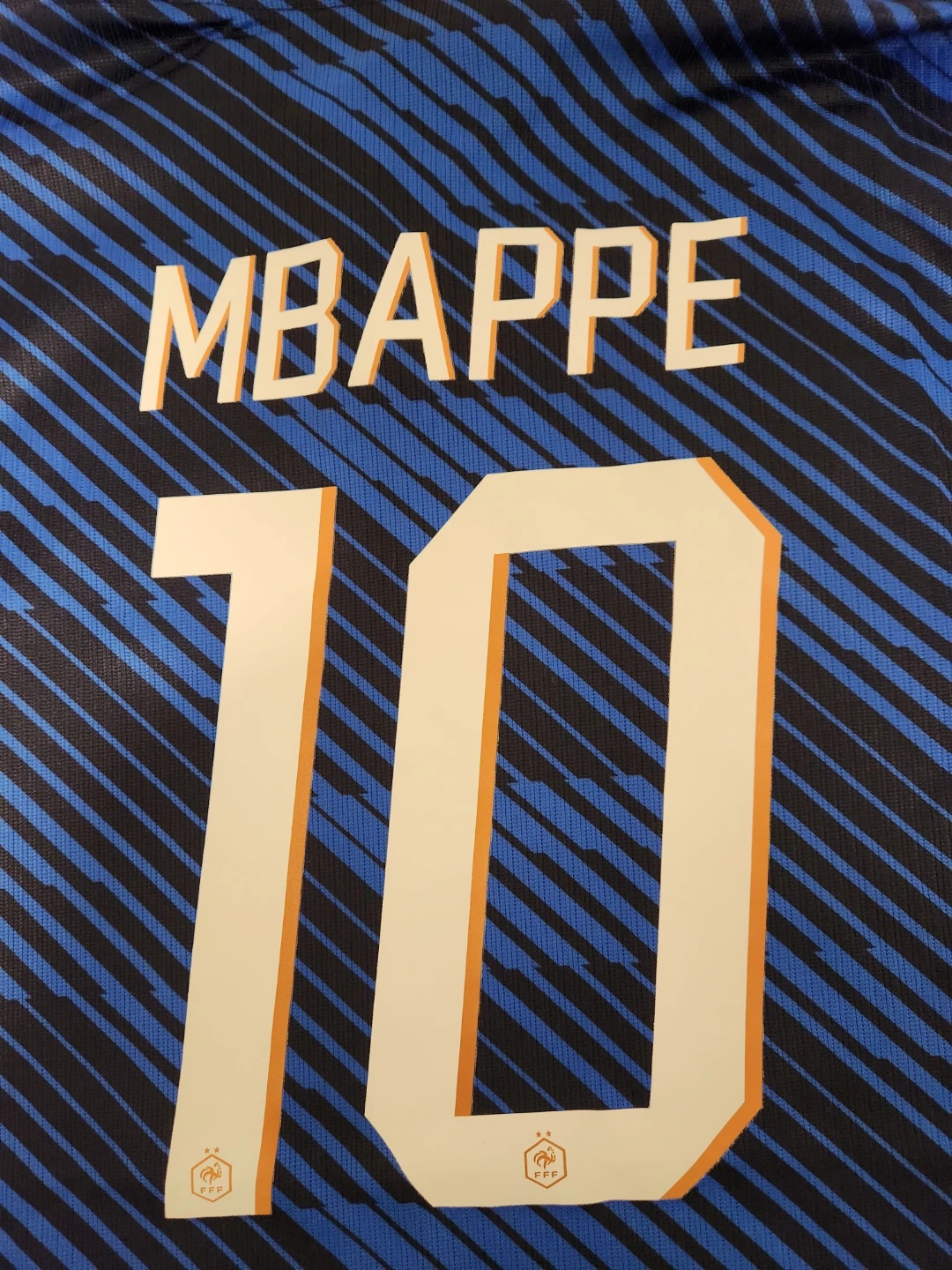 Brand new, Kylian Mbappe #10, France 2026 World Cup kit - photo 4