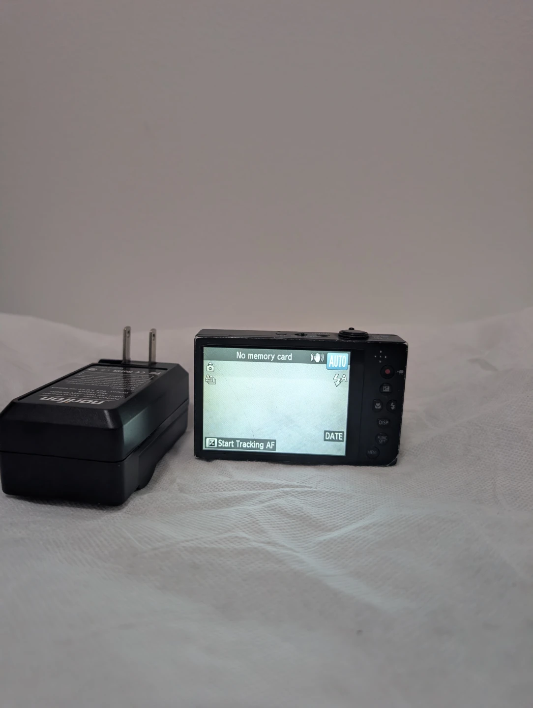 Canon PowerShot ELPH 520 HS Digital Camera - photo 5