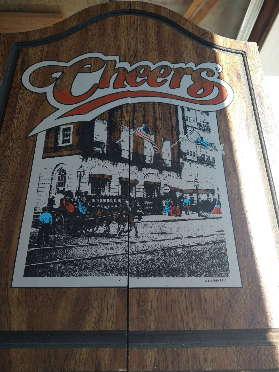 Cheers Dartboard Cabinet Set