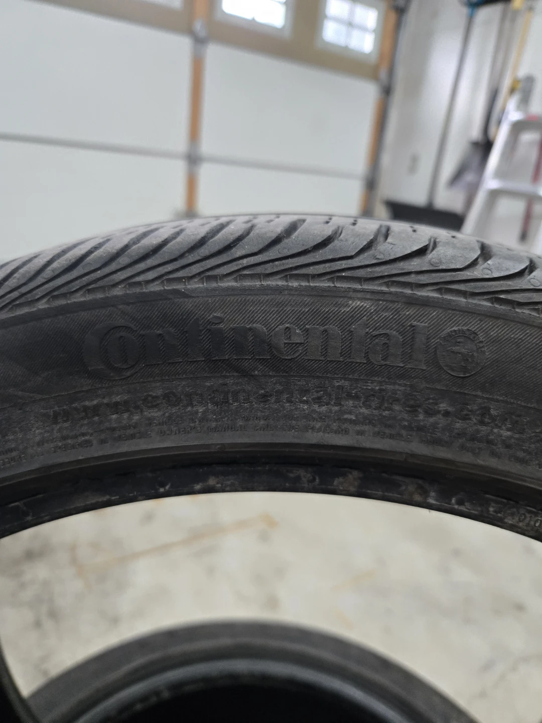 3 summer tires for sale. 235/40r19 - photo 3