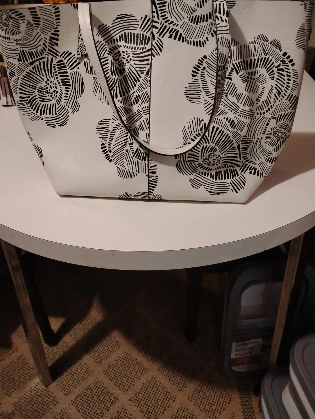 Indigo White tote bag with black floral print - photo 2