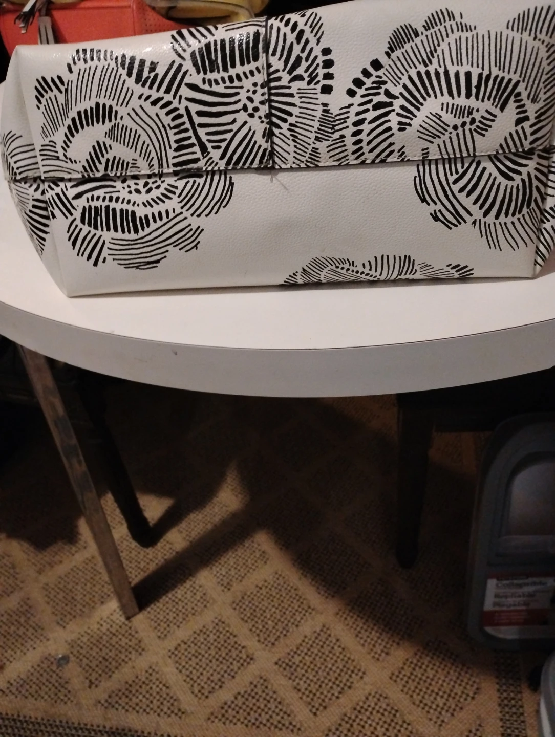 Indigo White tote bag with black floral print - photo 4
