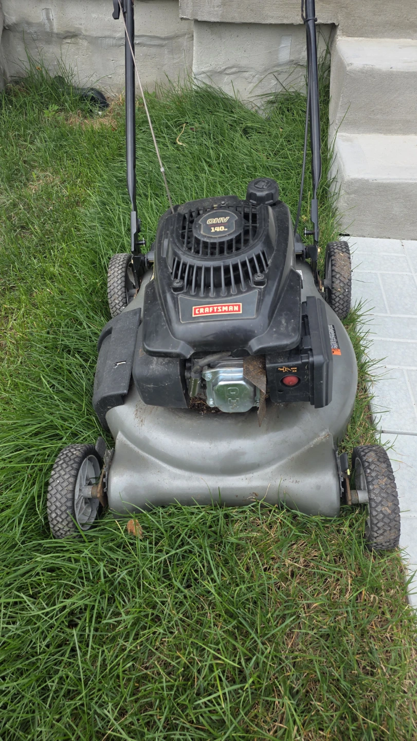 Craftsman Gas Lawn Mower - photo 3