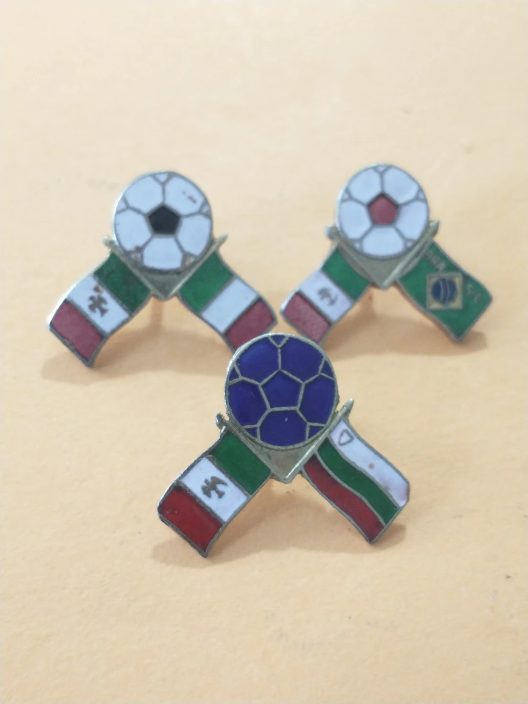 1986 Mexico World Cup Set of 3 Flag Pins