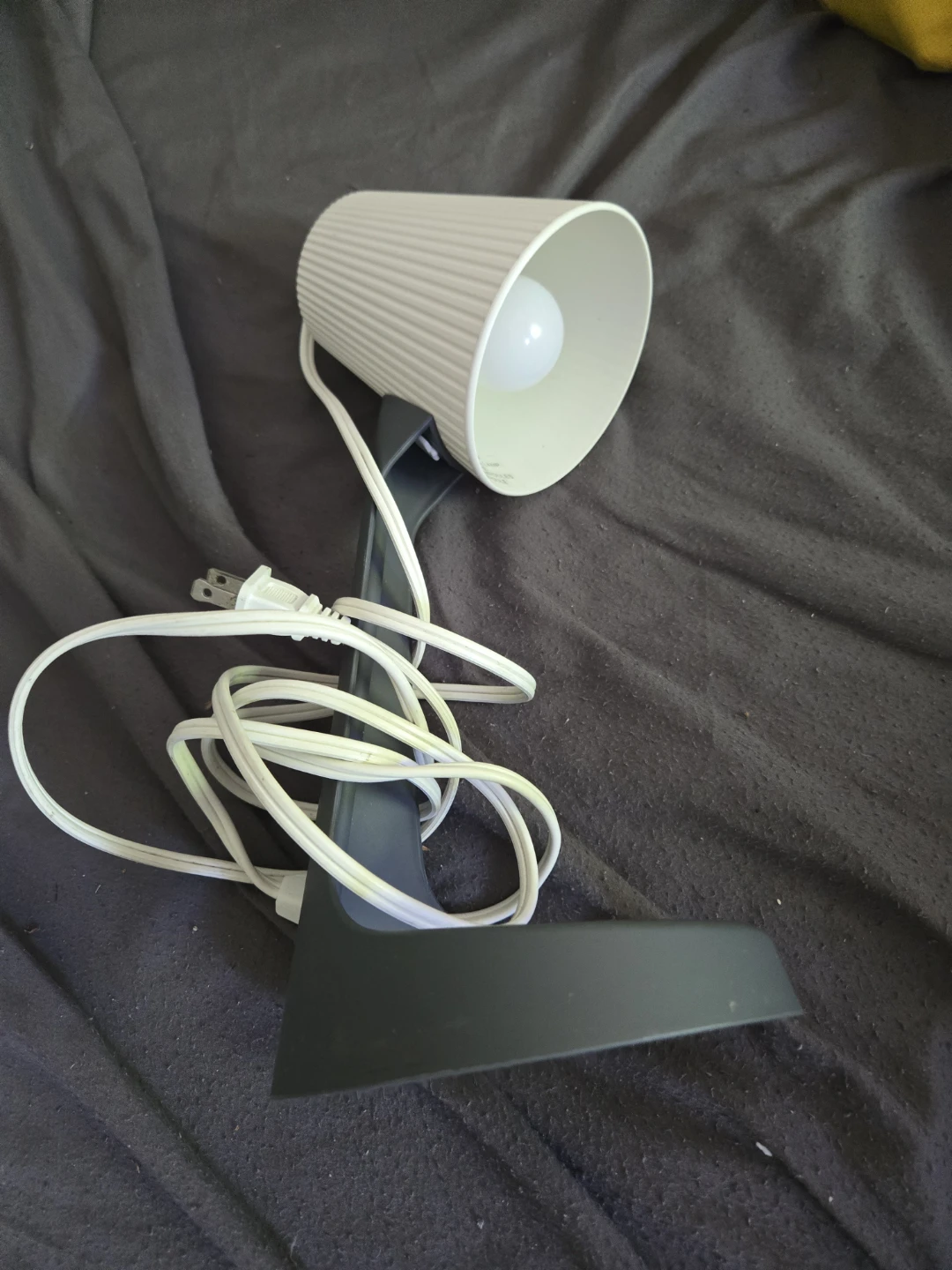 White ribbed desk lamp