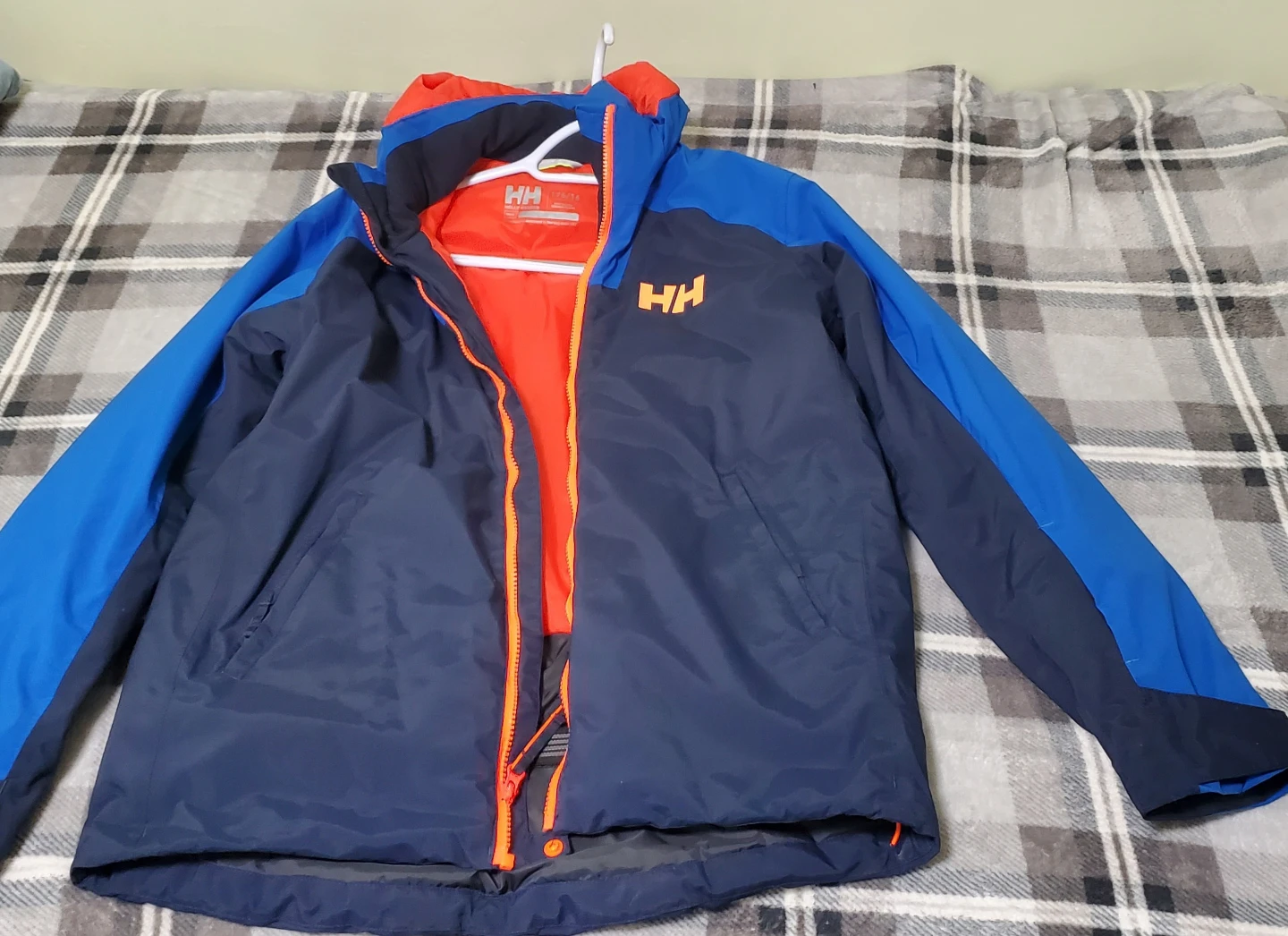 Boys winter Jacket 176/16