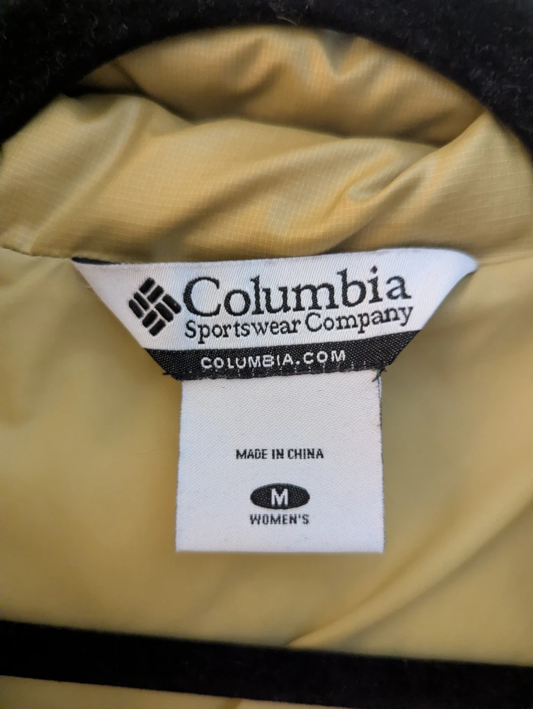 Columbia Puffer Jacket - Women's Medium - photo 2