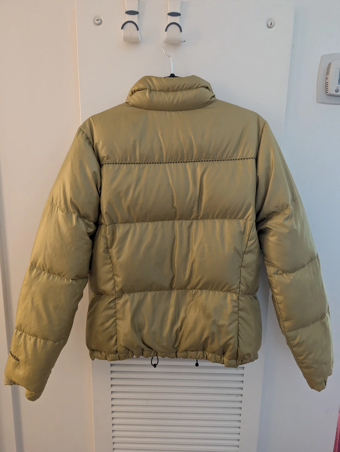 Columbia Puffer Jacket - Women's Medium - photo 3