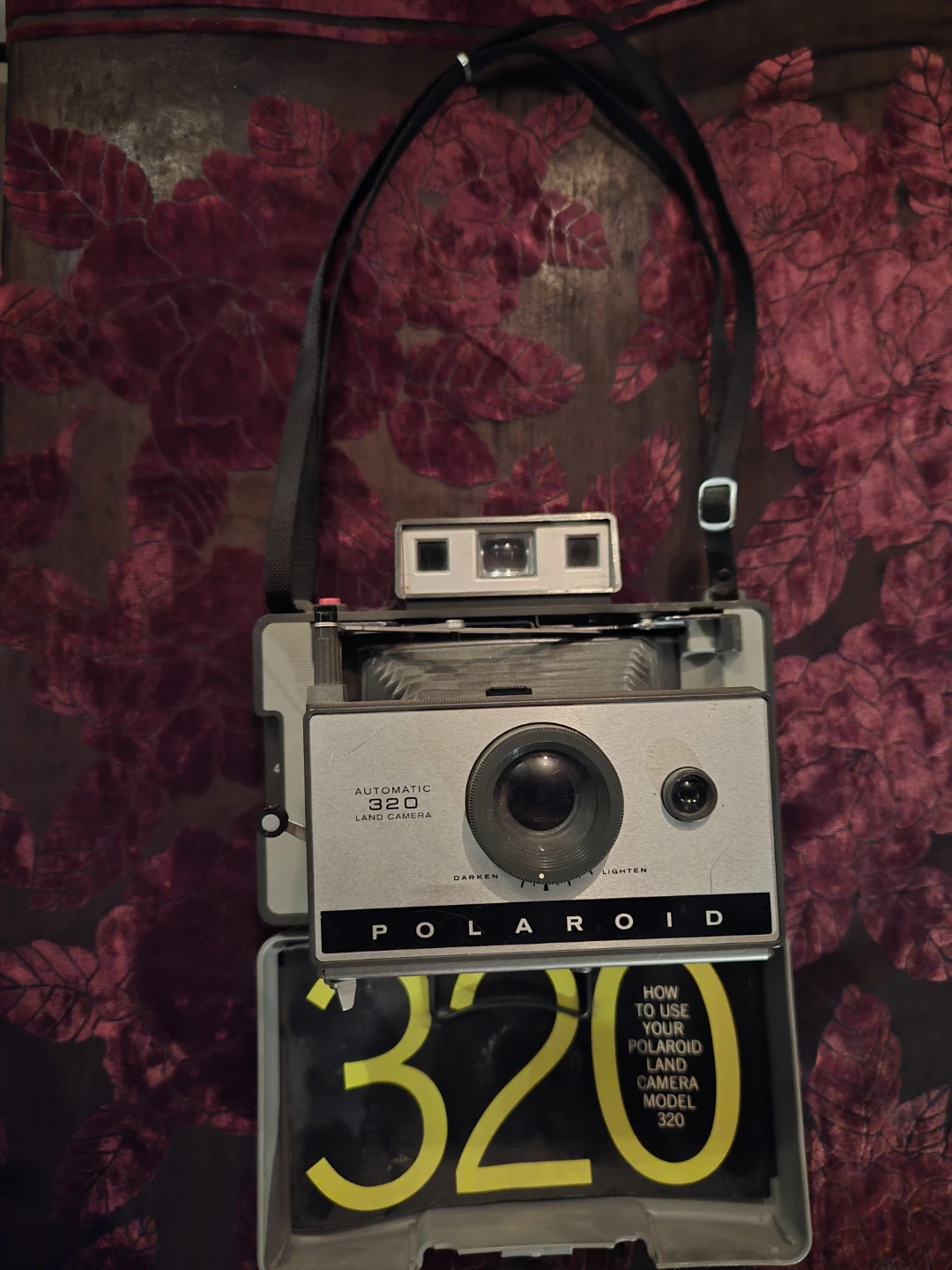 Polaroid Automatic 320 Land Camera