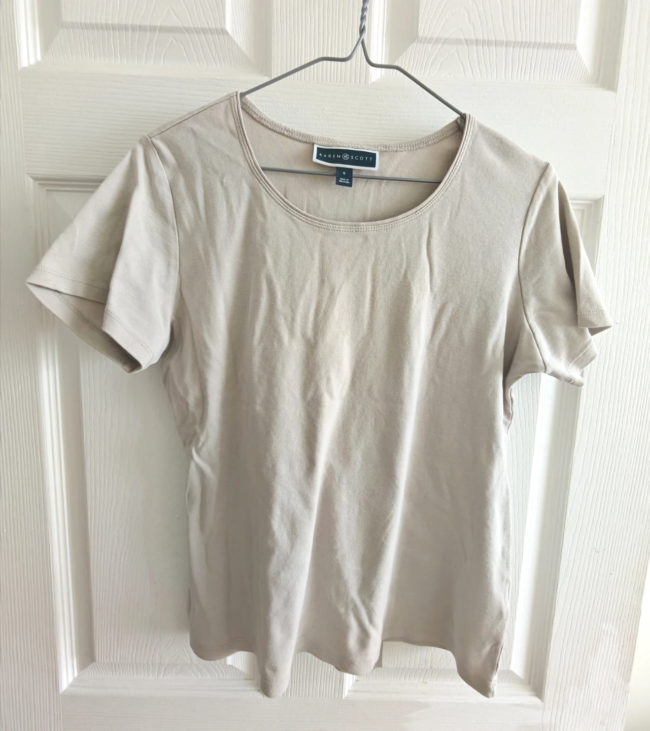 5 Women's T-Shirts (assorted sizes) - photo 3