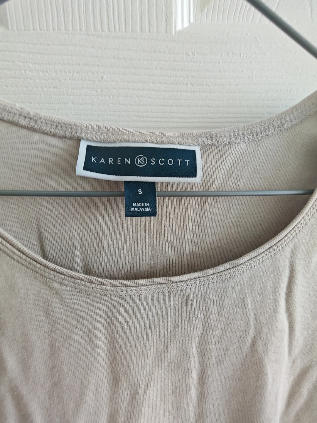 5 Women's T-Shirts (assorted sizes) - photo 4