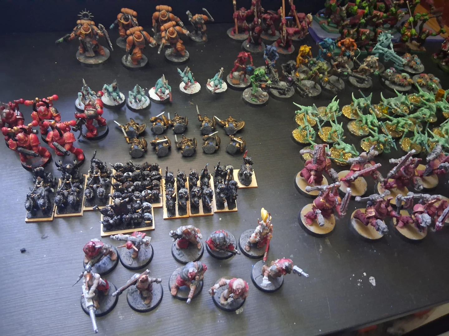 Large wargaming lot, many options!