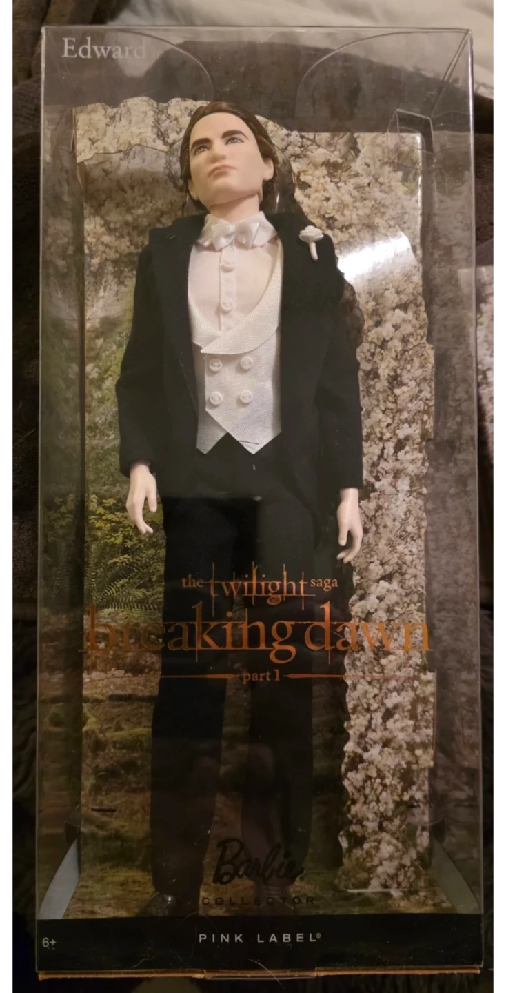 Barbie Collector The Twilight Saga Breaking Dawn Edward Doll