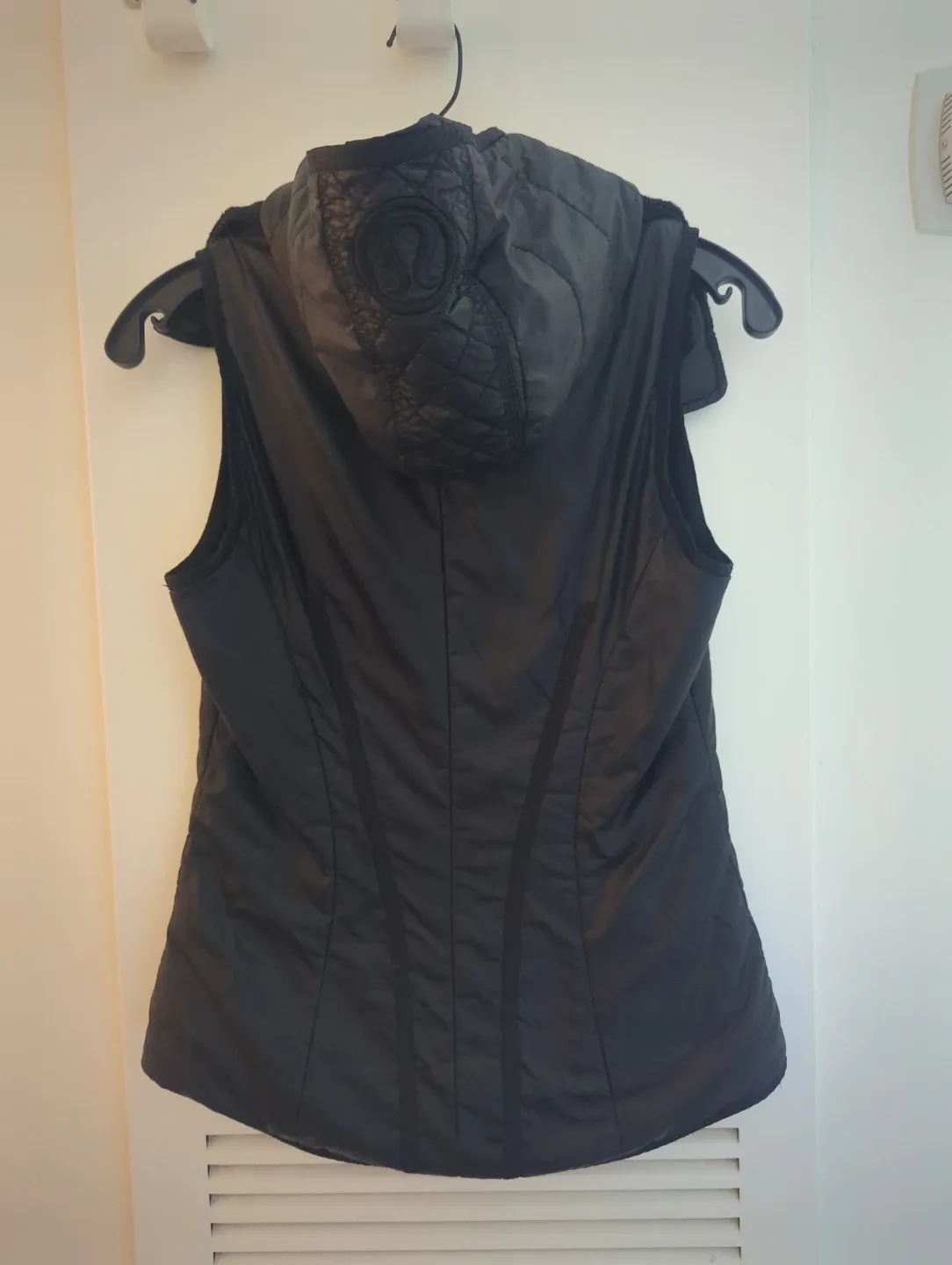 Lululemon Black Hooded Puffer Vest - photo 2