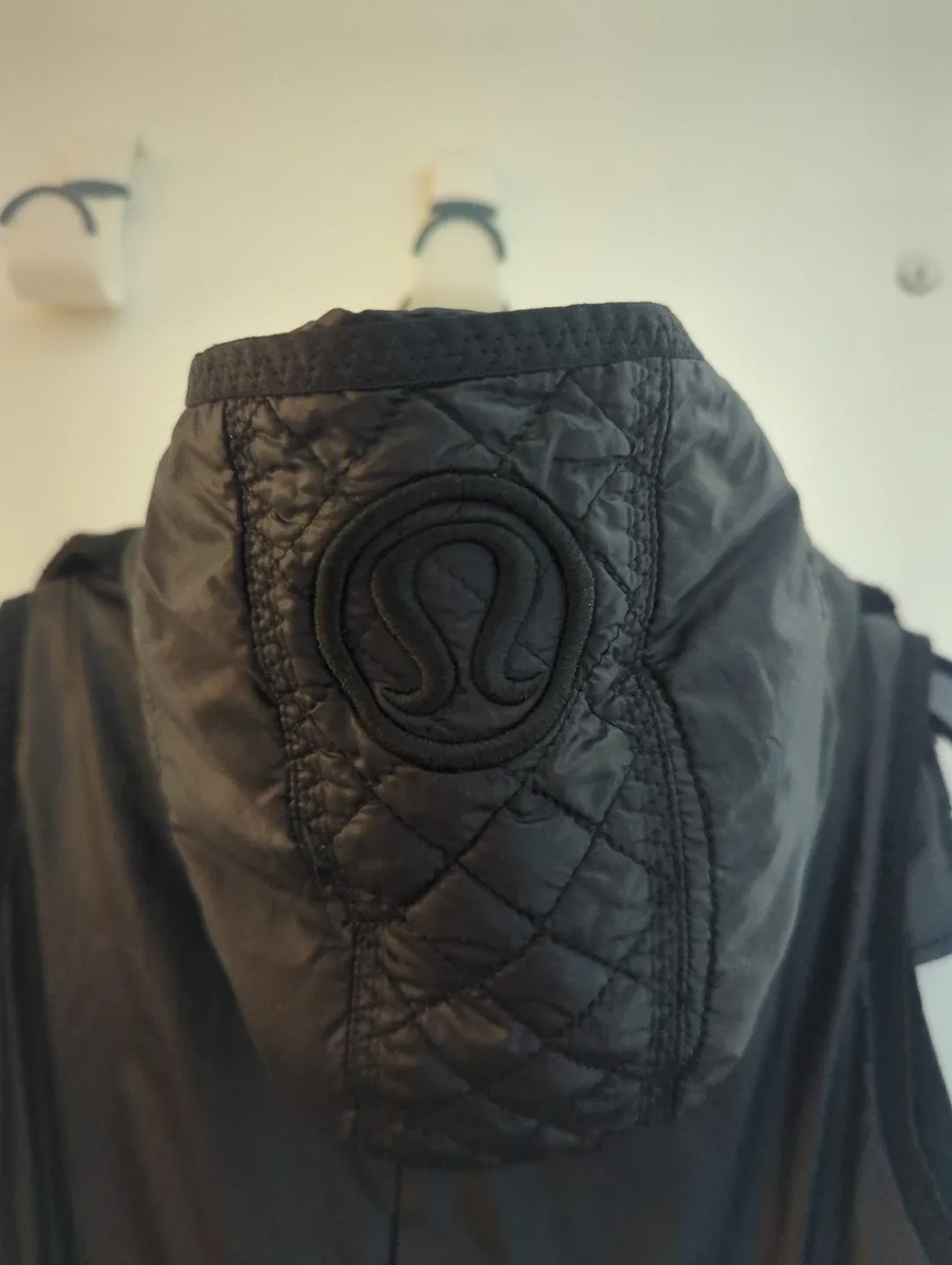 Lululemon Black Hooded Puffer Vest - photo 3