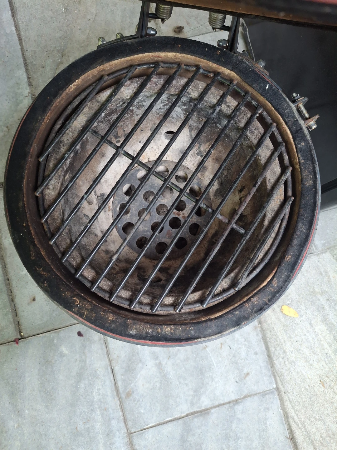 Red Ceramic Grill - photo 3