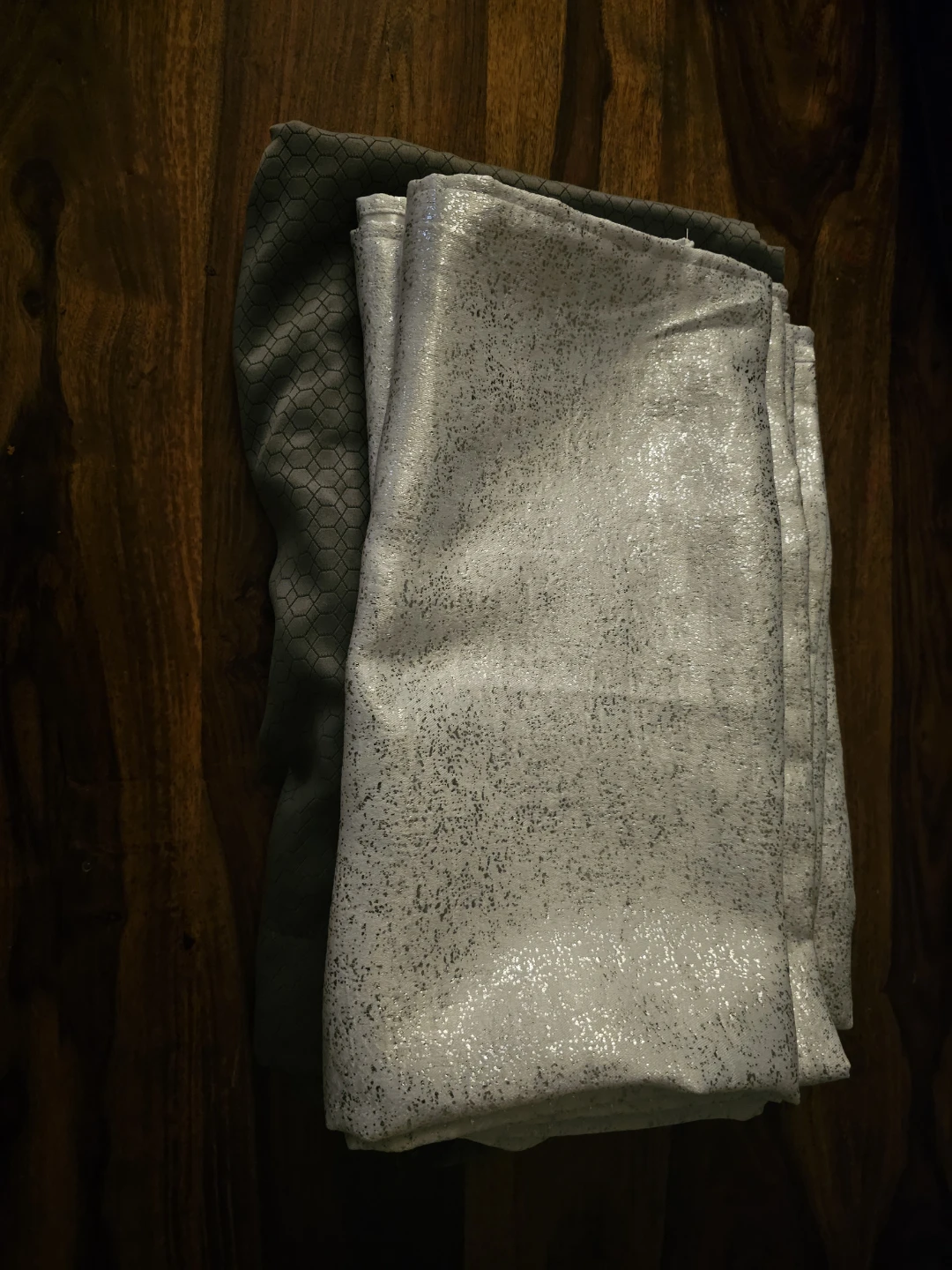 White & Silver Textured curtains - photo 3