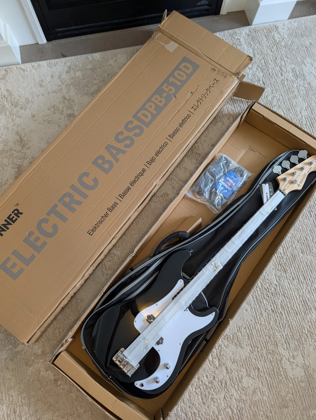 BRAND NEW - Donner DPB-510D Electric Bass Guitar - Black - photo 3