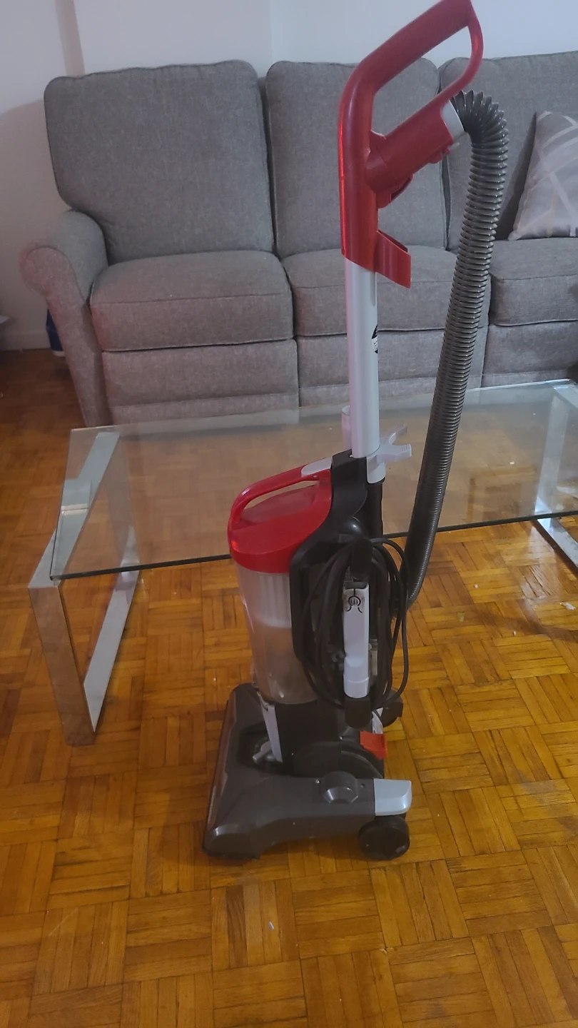 Dirt Devil Featherlight Bagless Vacuum Cleaner - photo 2