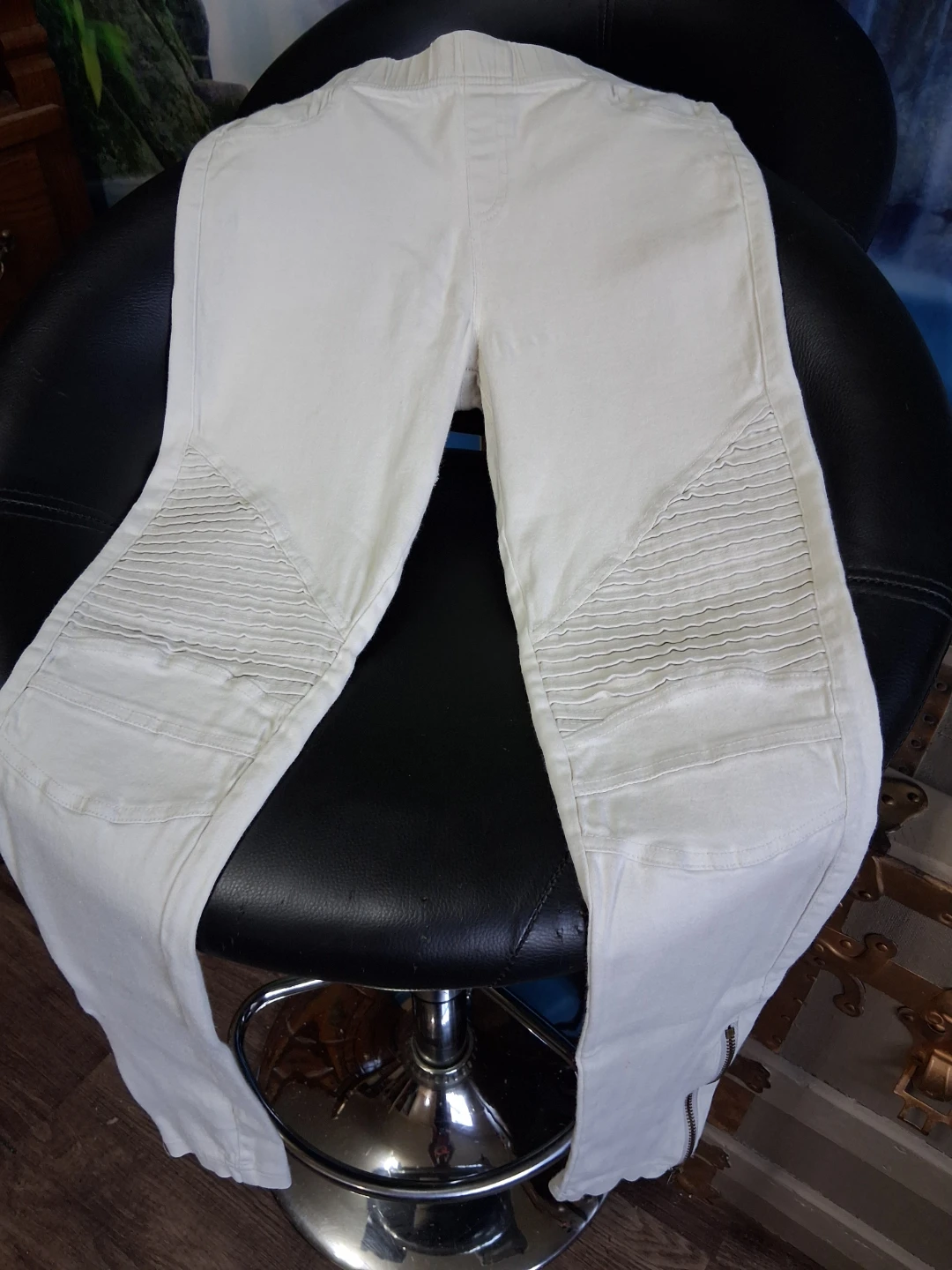 Chelsea white moto style pants-xs - photo 2