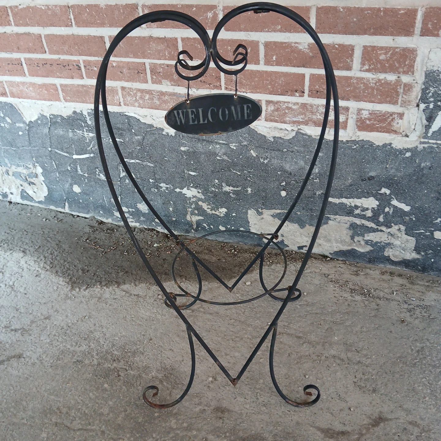 Wrought Iron Heart Welcome Sign Stand