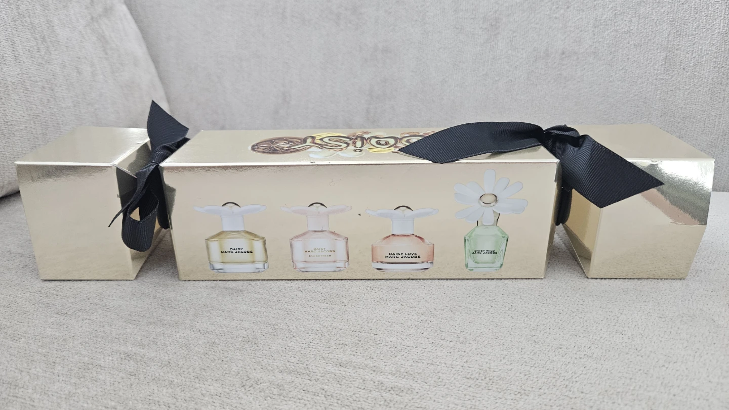 Marc Jacobs Daisy Cracker Set - photo 2
