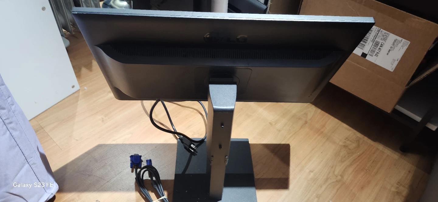 LG Monitor - photo 4