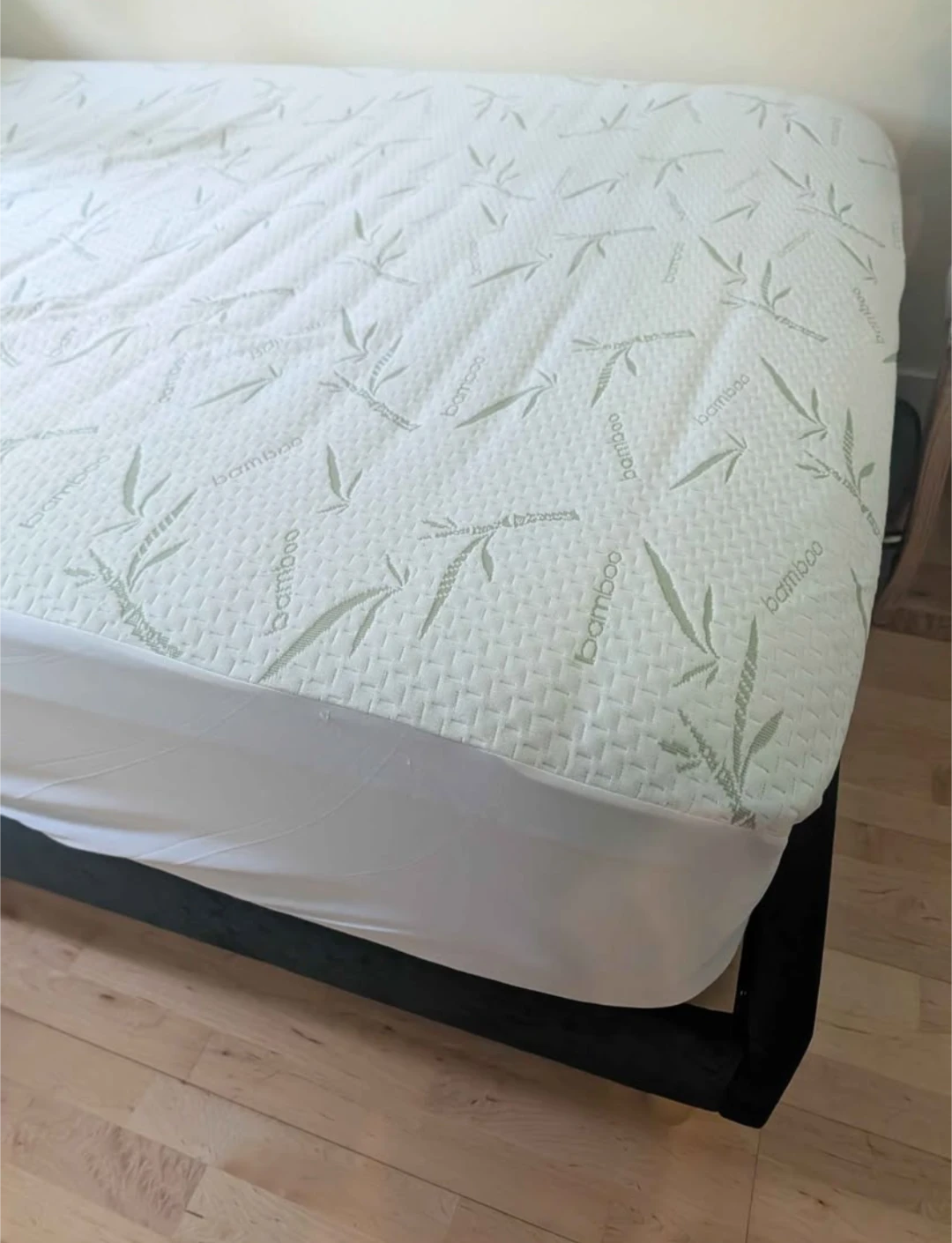 Full/Double Bed + Mattress - photo 2