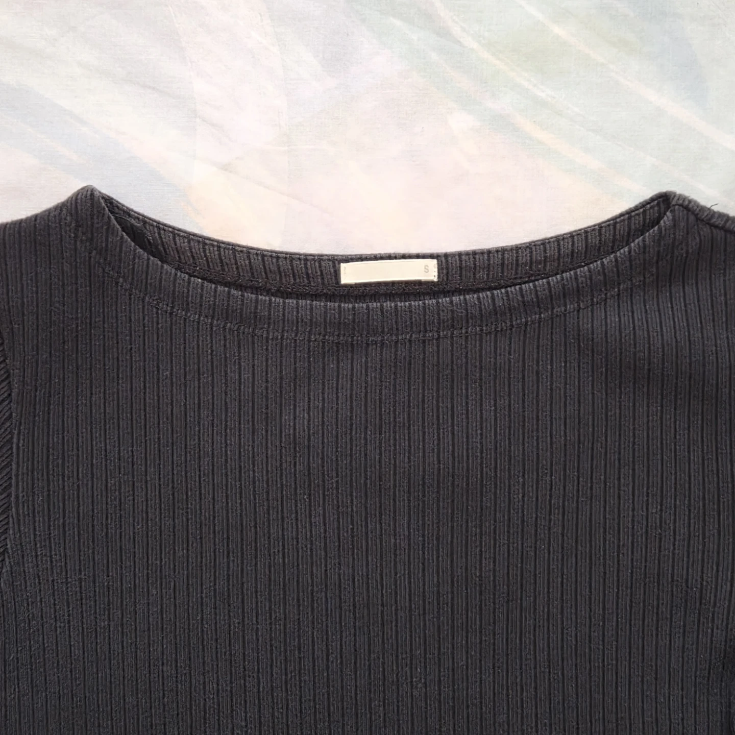 GU Ribbed Black T-Shirt - photo 3