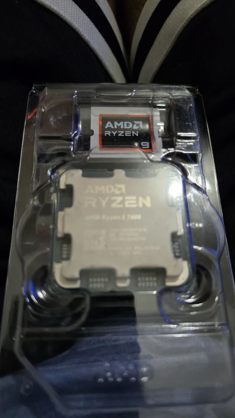 AMD Ryzen 9 76000 Processor fan included - photo 2