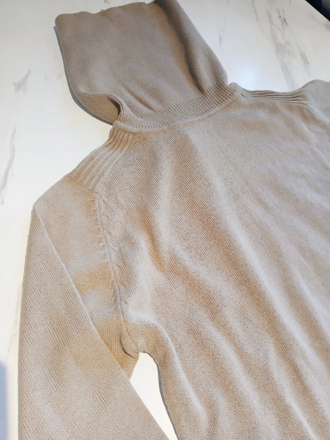 FREE Women's Sweaters - Small/Medium Size - photo 4
