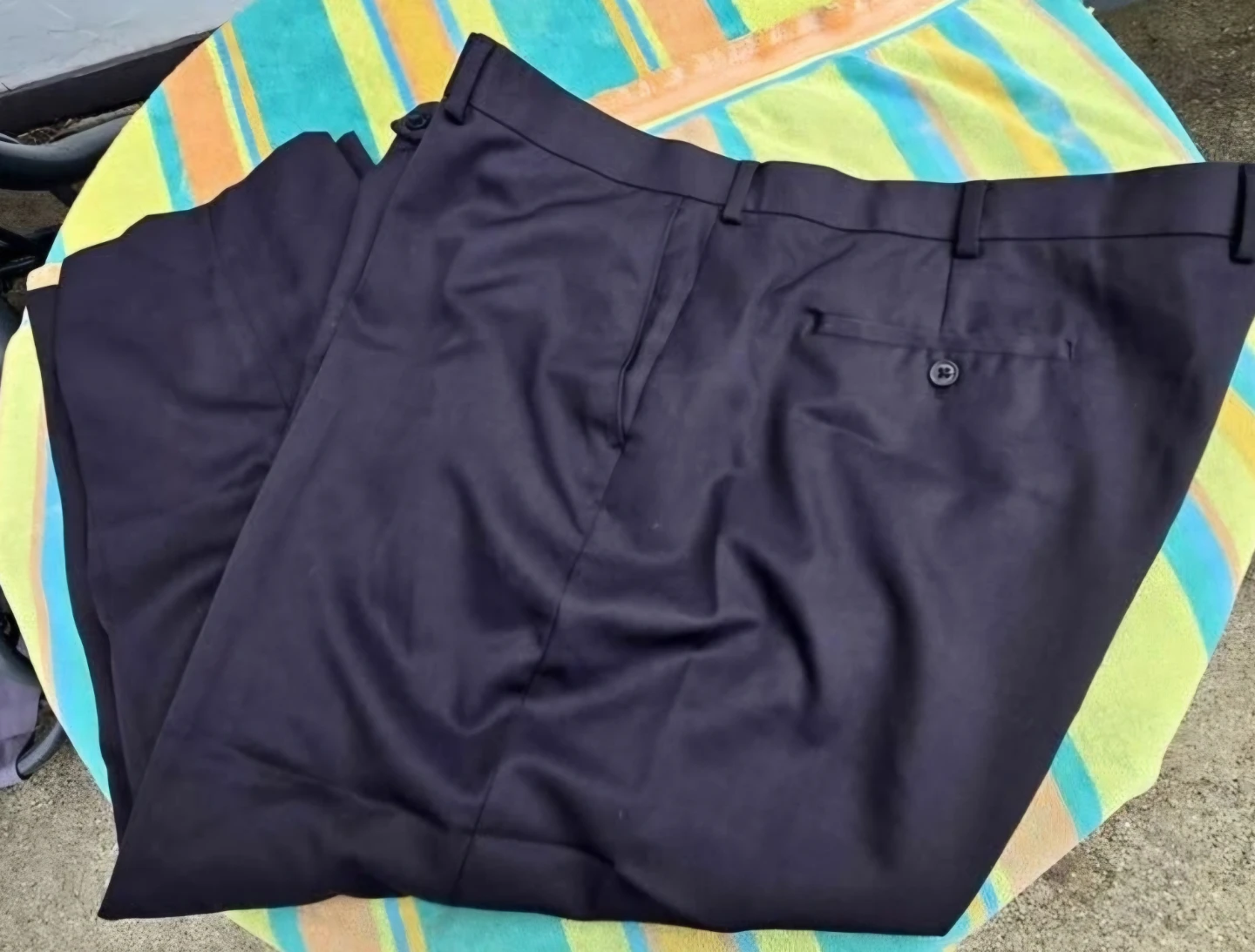 Men's Pronto Uomo pleated dress pants. Black. 50x25.