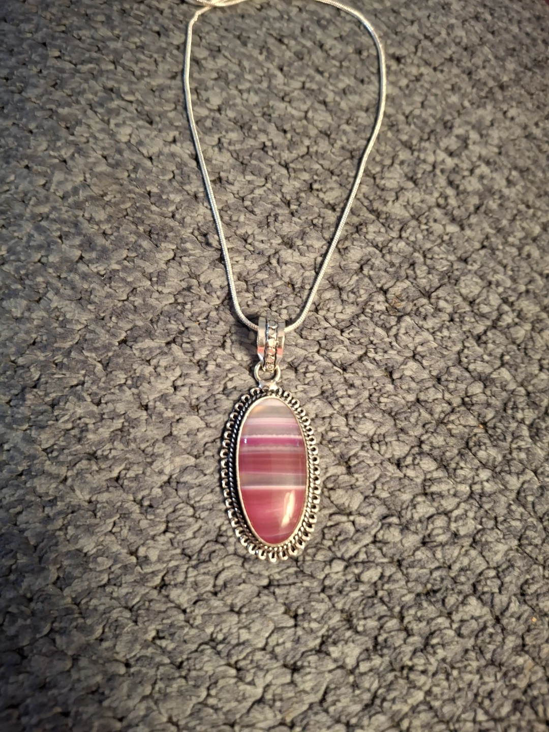 Striped Pink Agate Necklace - photo 3