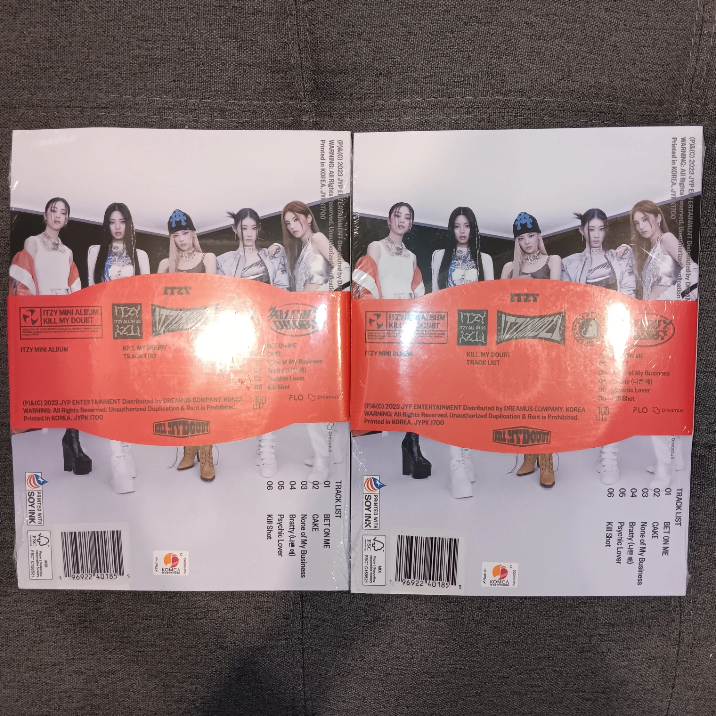 ITZY Kill My Doubt Mini Album - photo 2