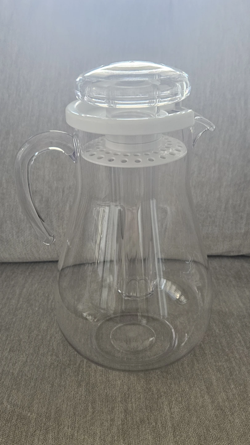 Clear Pitcher with Infuser