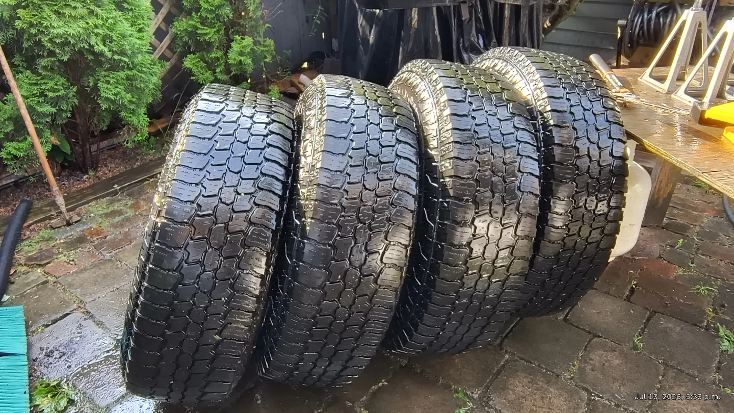 Jeep Wrangler JK set of 4 Rims - photo 2