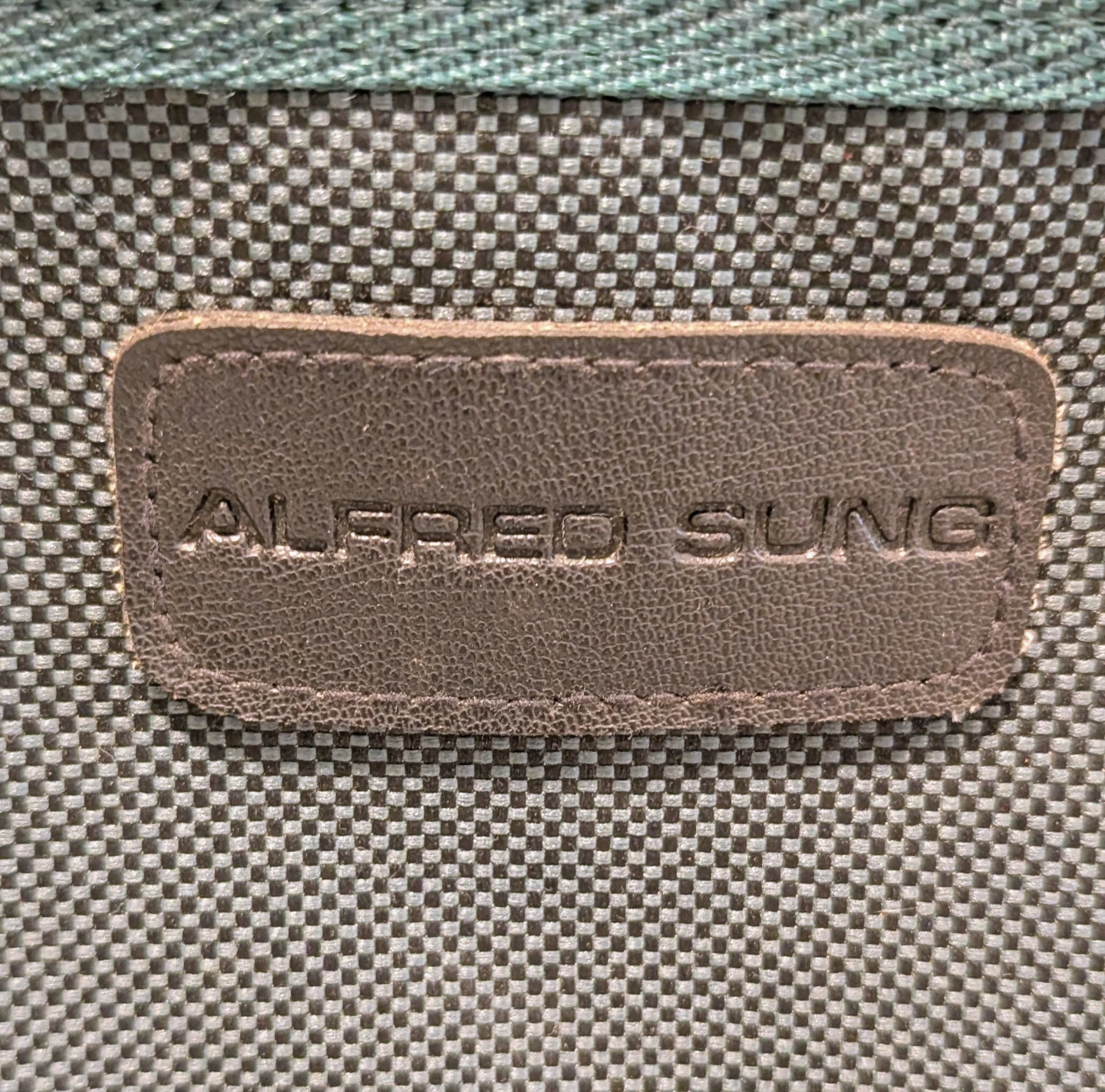 Alfred Sung Rolling Suitcase Luggage - photo 3