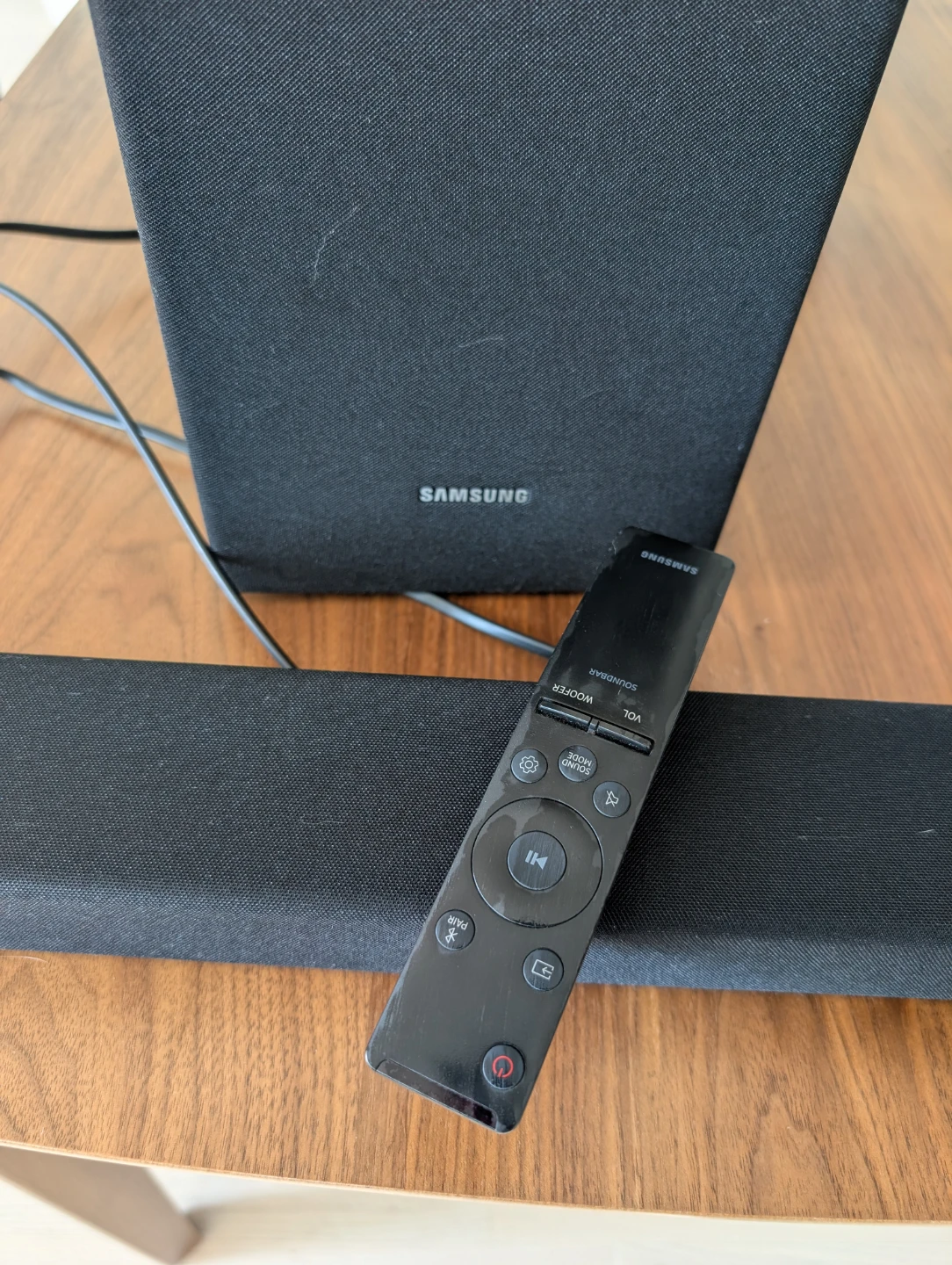 Samsung Soundbar and Subwoofer with Remote - photo 2